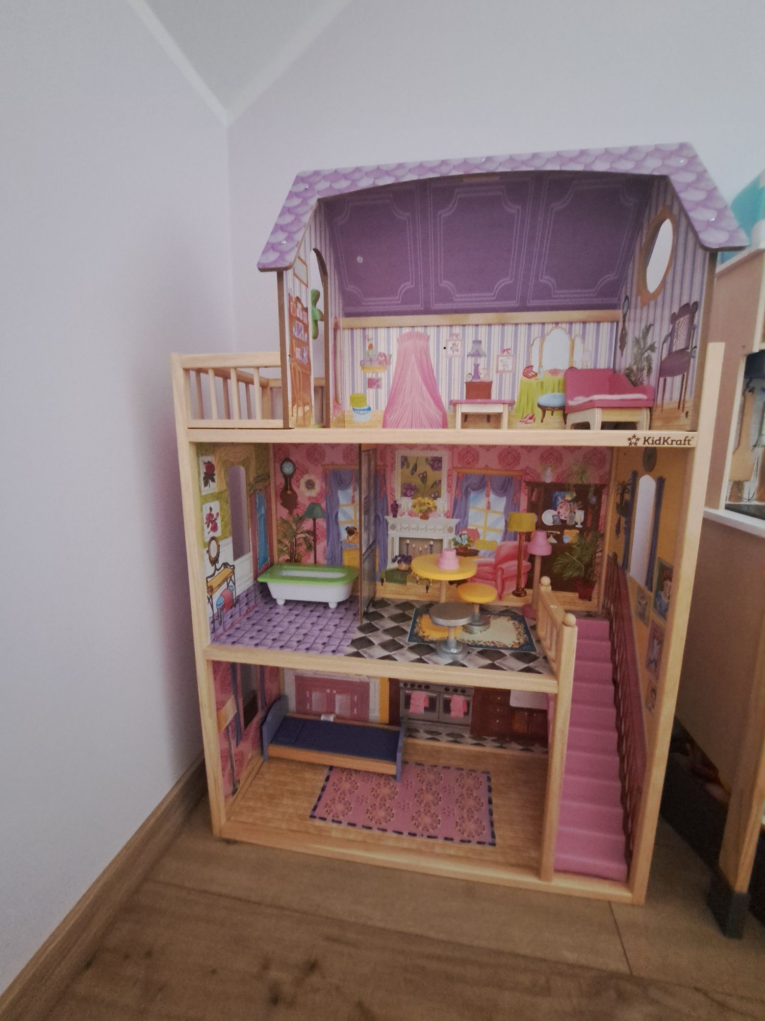 Duzy domek dla lalek kidkraft drewniany