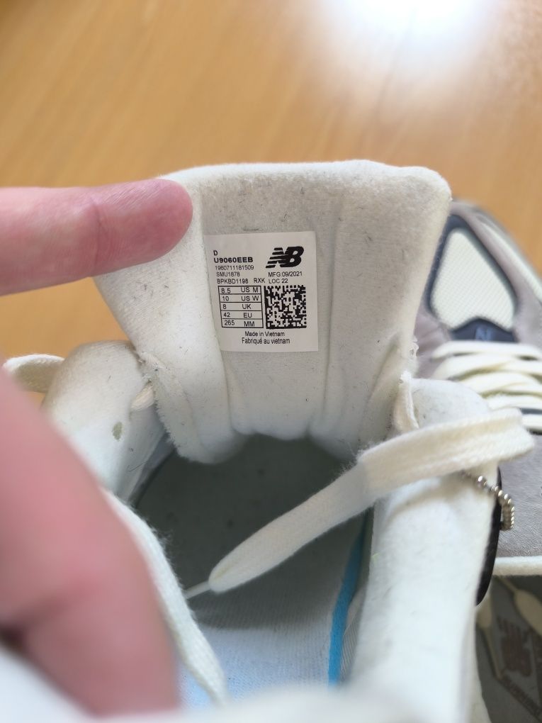 New Balance 9060