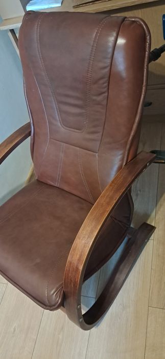 Fotel fiński jeden skórzany skóra brązowy dobry stan wygodny