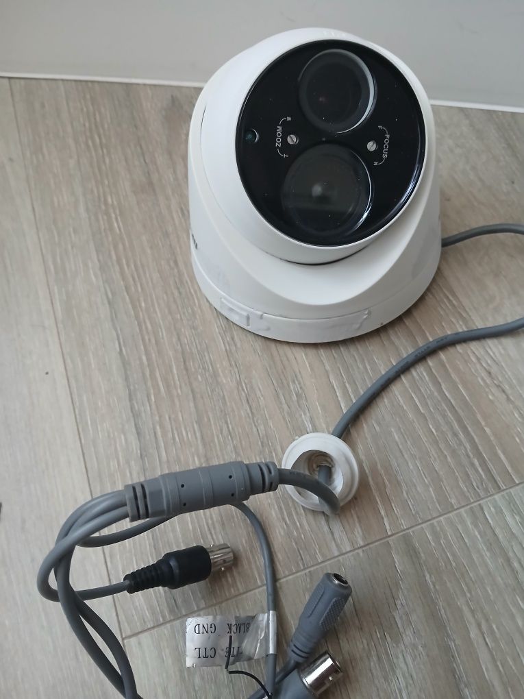 Камера Hikvision DS-2CE56D5T-VFIT3