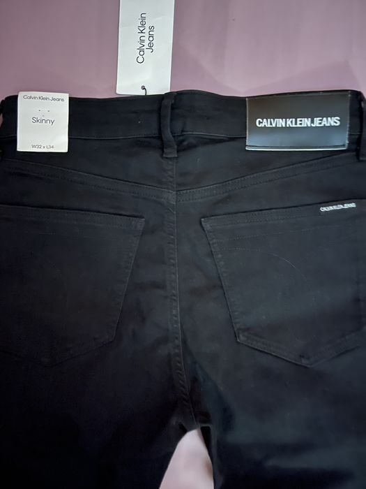 Wyprzedaż spodnie męskie Calvin Klein Jeans.