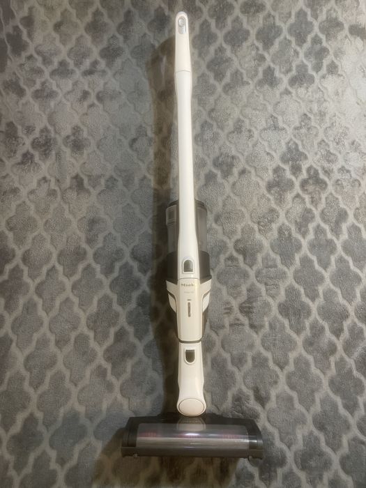 Акумуляторний  пилосос Miele Triflex hx1