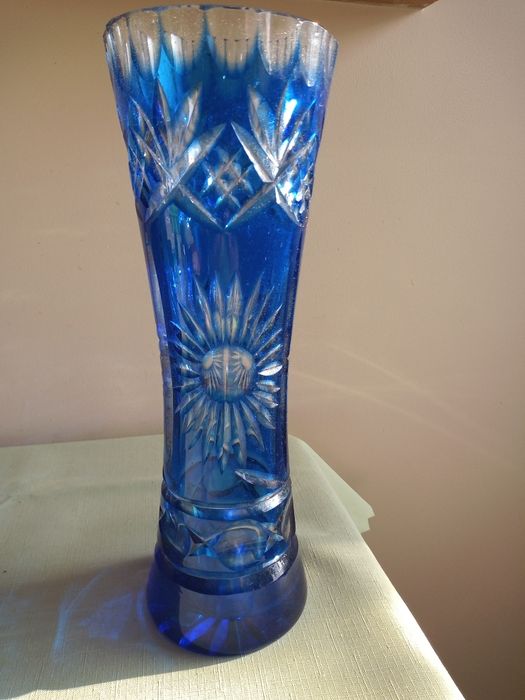 Wazon kryształowy niebieski