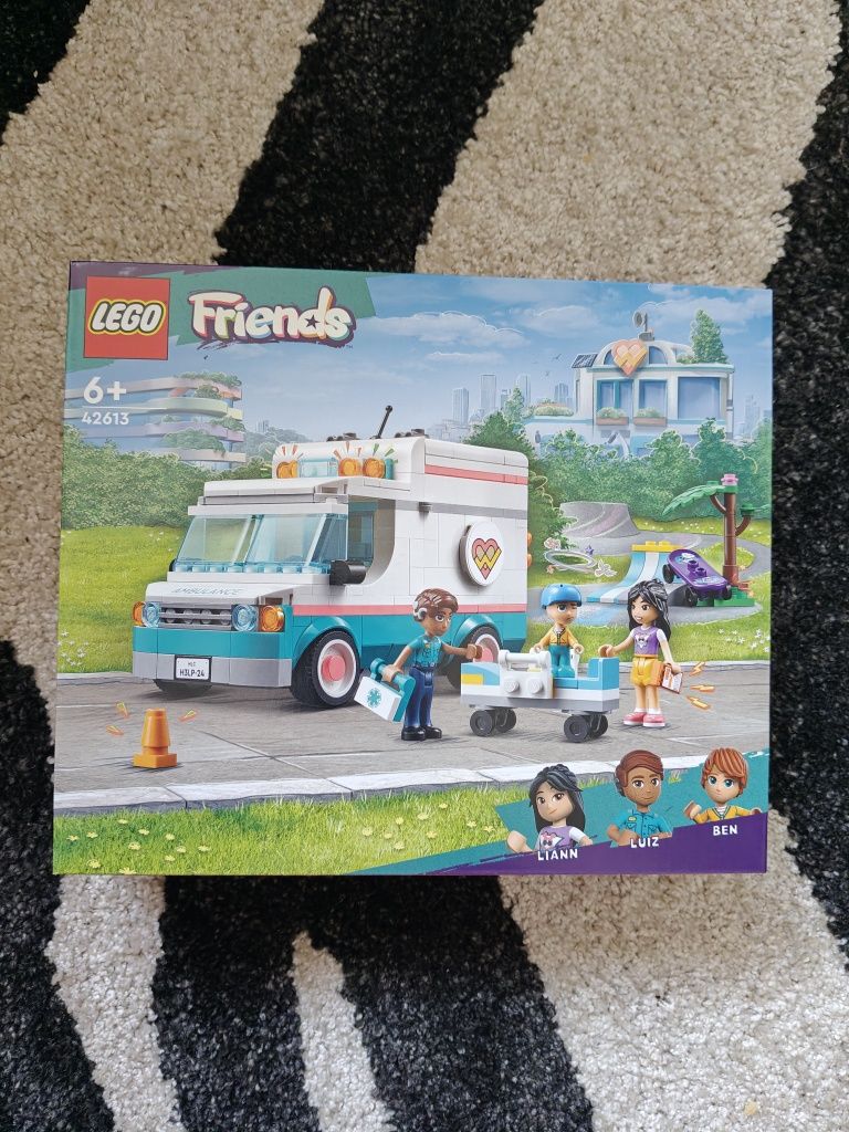 Lego Friends 42613 Karetka szpitala w Heartlake