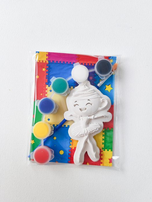 Набори для творчості, гостинці, подарунки