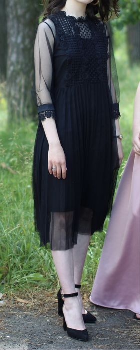 чорна фатинова сукня на випускний