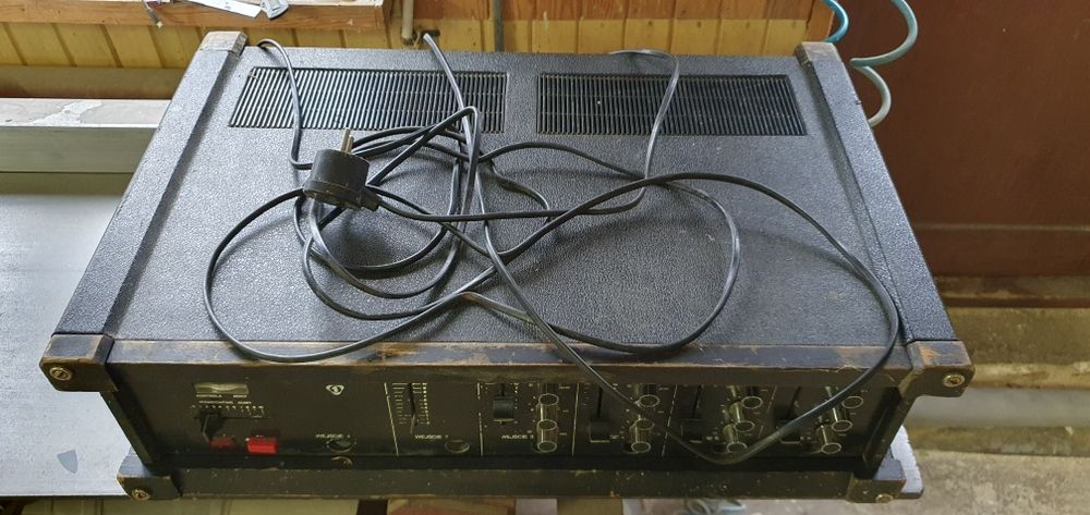 Wzmacniacz Unitra U100