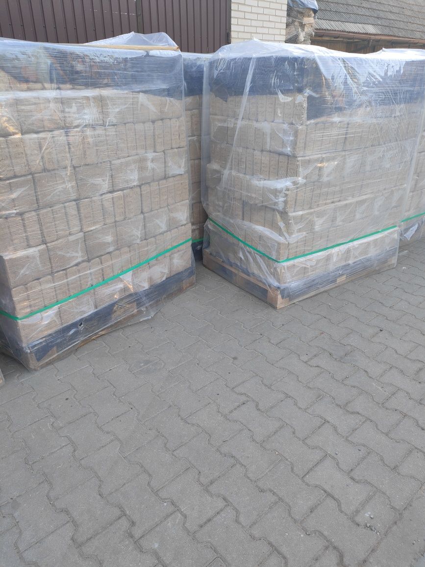 Brykiet drzewny RUF-workowany po 10kg, opał