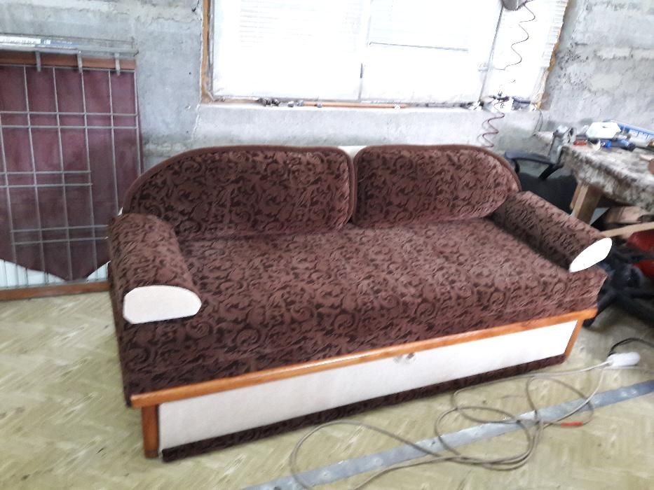 Перетяжка,ремонт мягкой мебели.