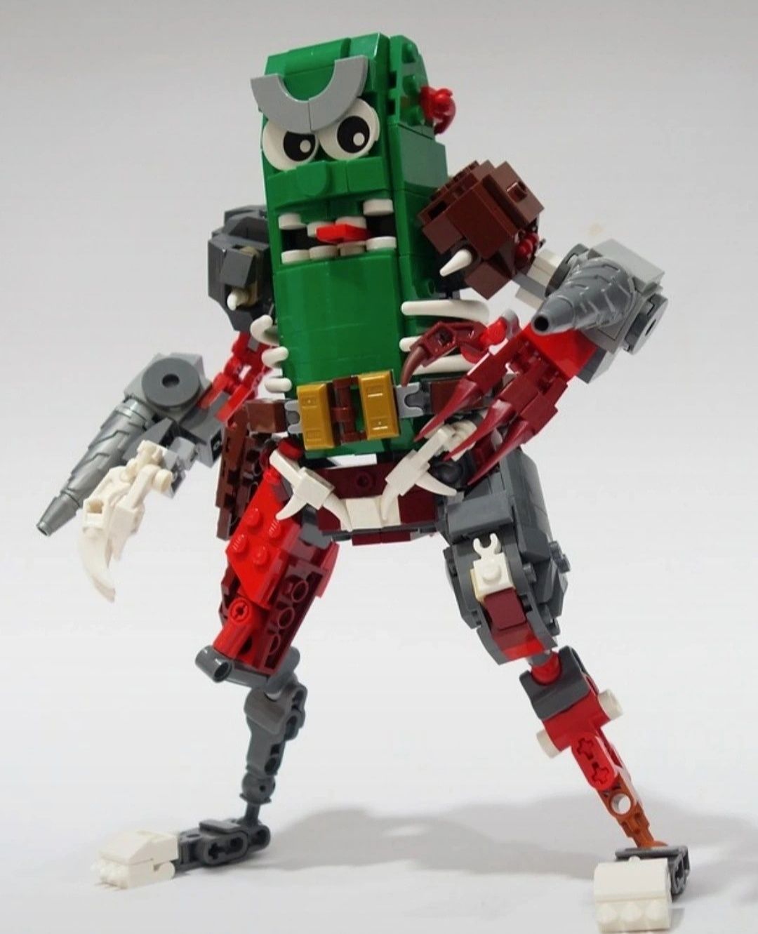 LEGO Pickle Rick Rat Suit (MOC)