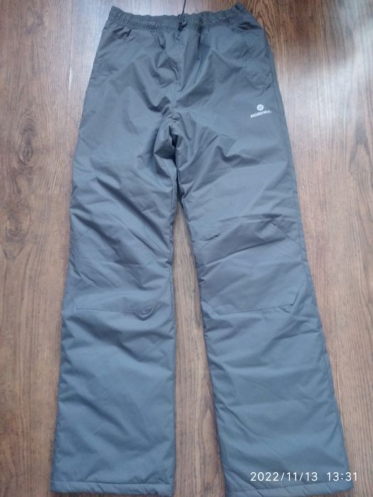Лыжные штаны теплые новые