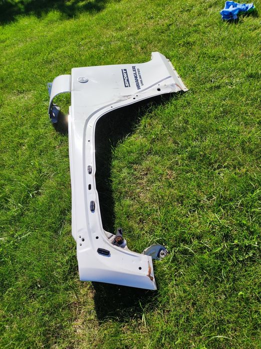 błotnik przedni lewy Jeep Wrangler JK JKU III 06-18 Unlimited PW7