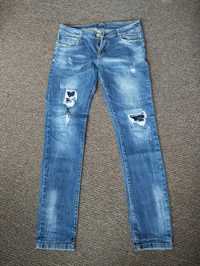 Spodnie Jeansowe z dziurami