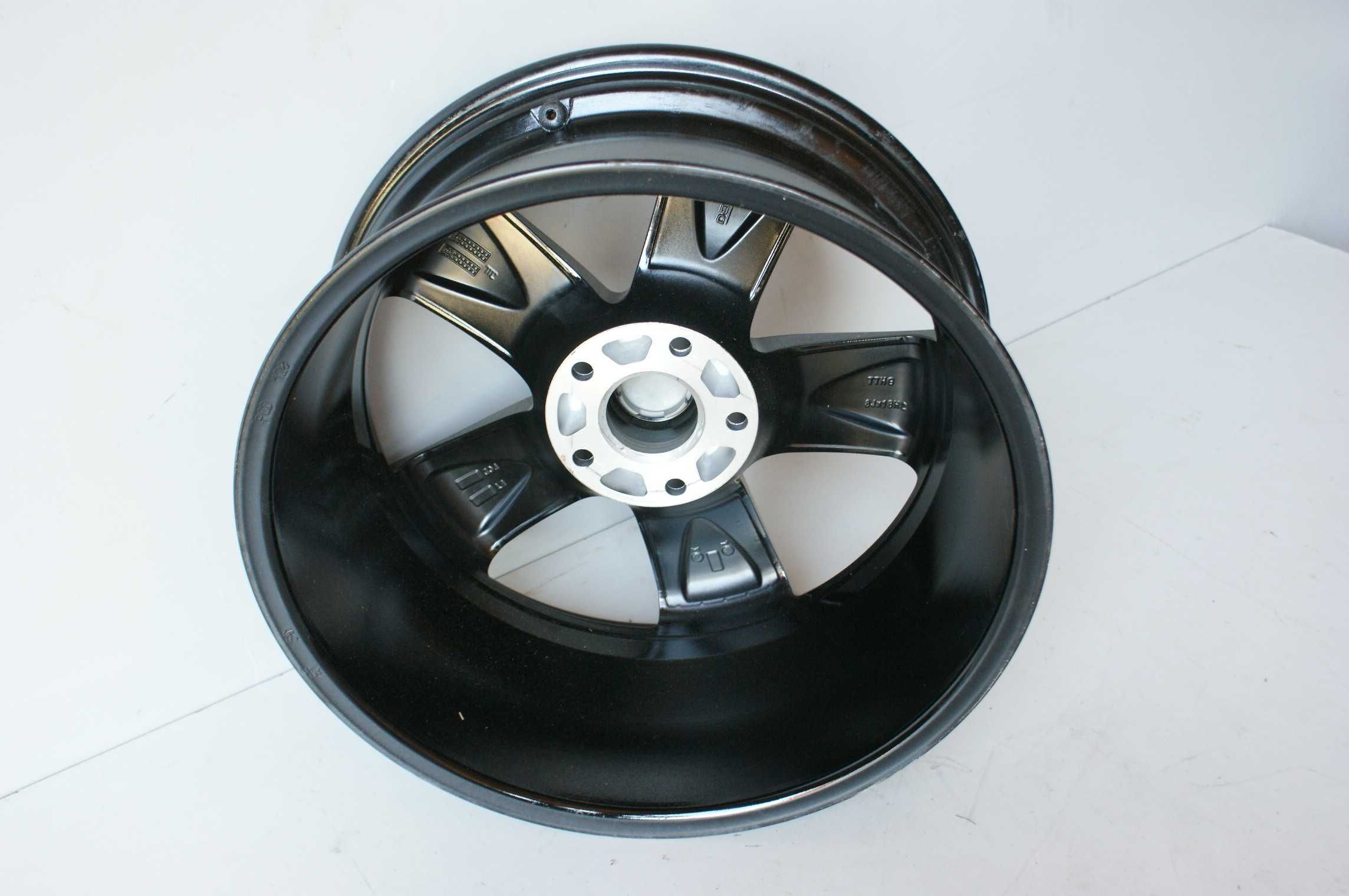 VW Transporter Caravelle Multivan T5 T6 Felga Aluminiowa 18 8J 5x120