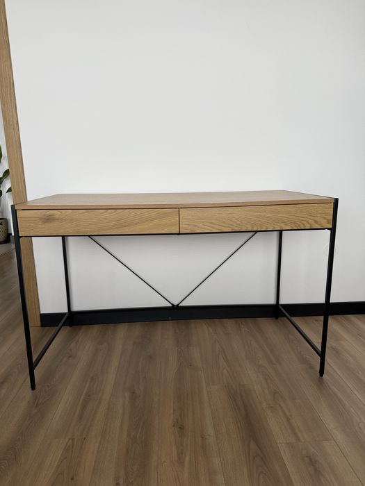 Biurko w stylu loftowym