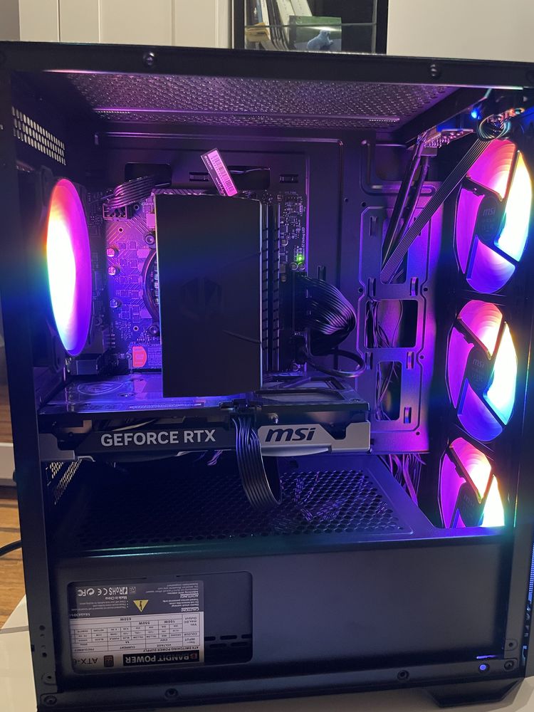 Komputer gamingowy Rtx 5060ti / i5-14400f / wszystko NOWE/ Windows org