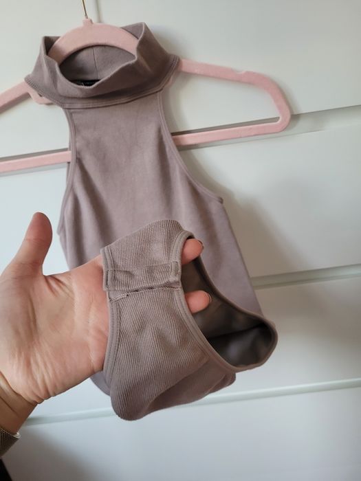 Beżowe elastyczne prążkowane body zara hoker XS S
