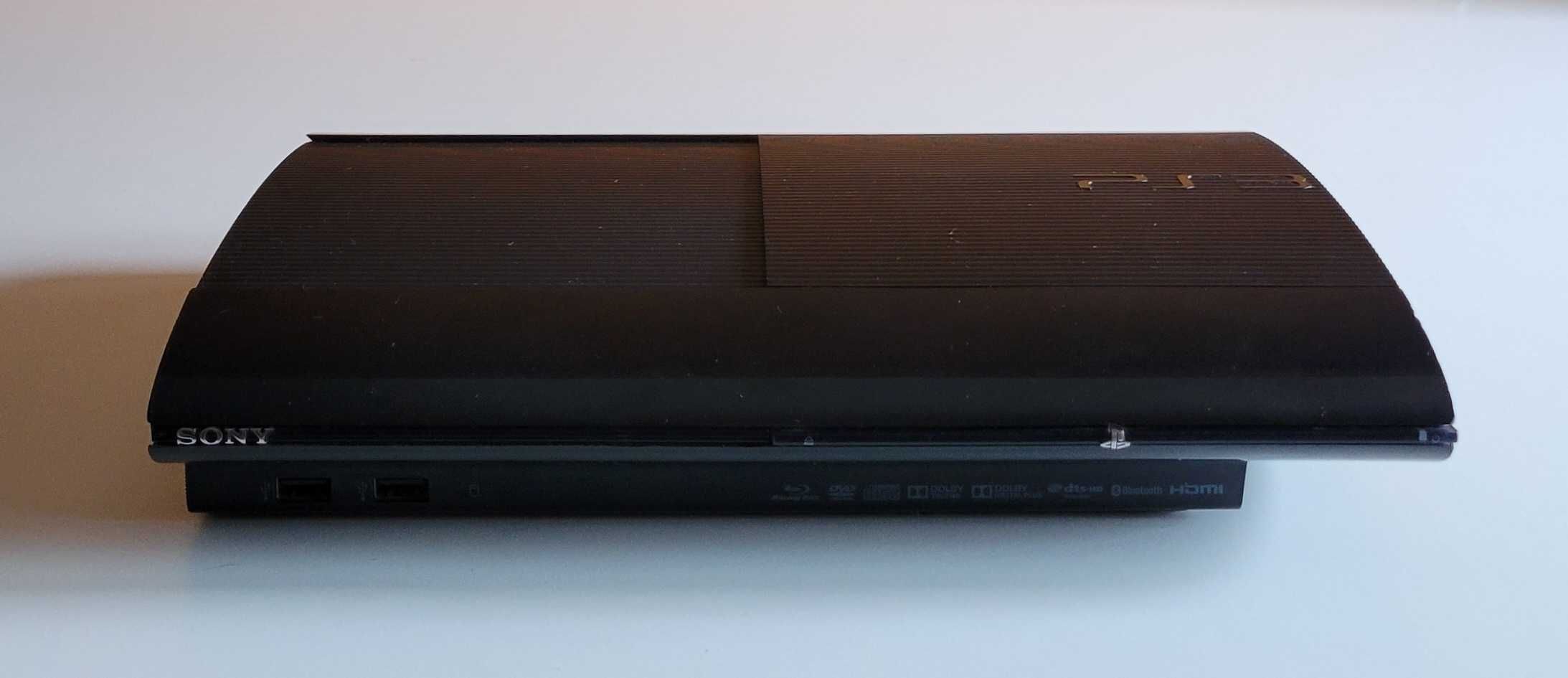 PS3 em muito bom estado [500GB]