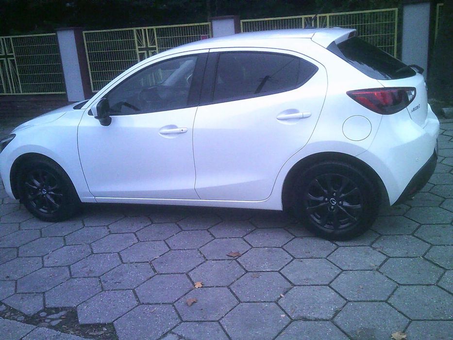 Mazda 2 1,5benz. FULL OPCJA navi ledy kamera perla maly przebieg!