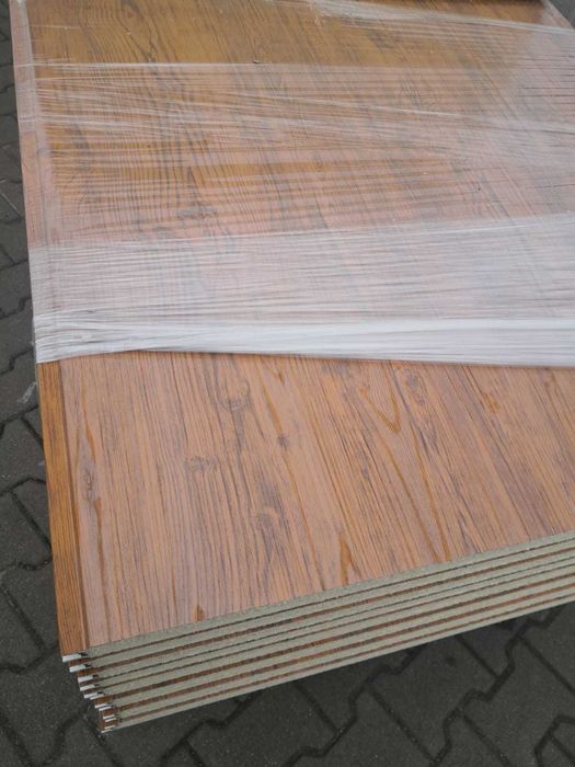 Płyta warstwowa ścienna- gr.40mm-złoty i ciemny dąb drewnopodobny