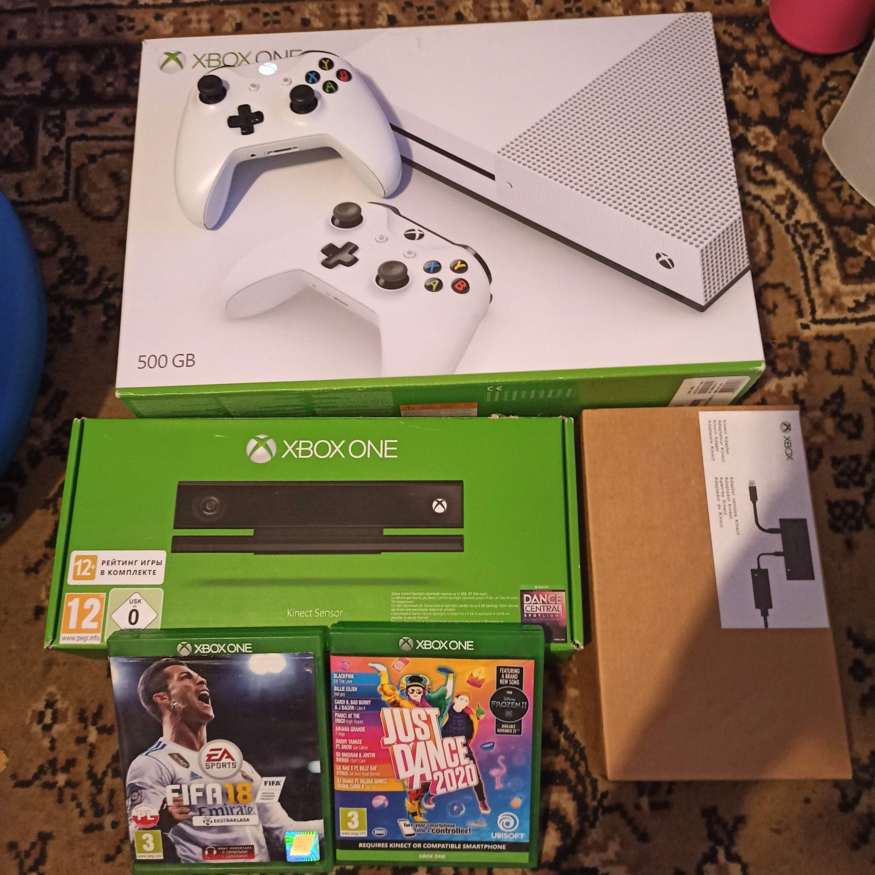 Xbox one s + Kinect + pad Just Dance 2020 FIFA Fortnite Roblox