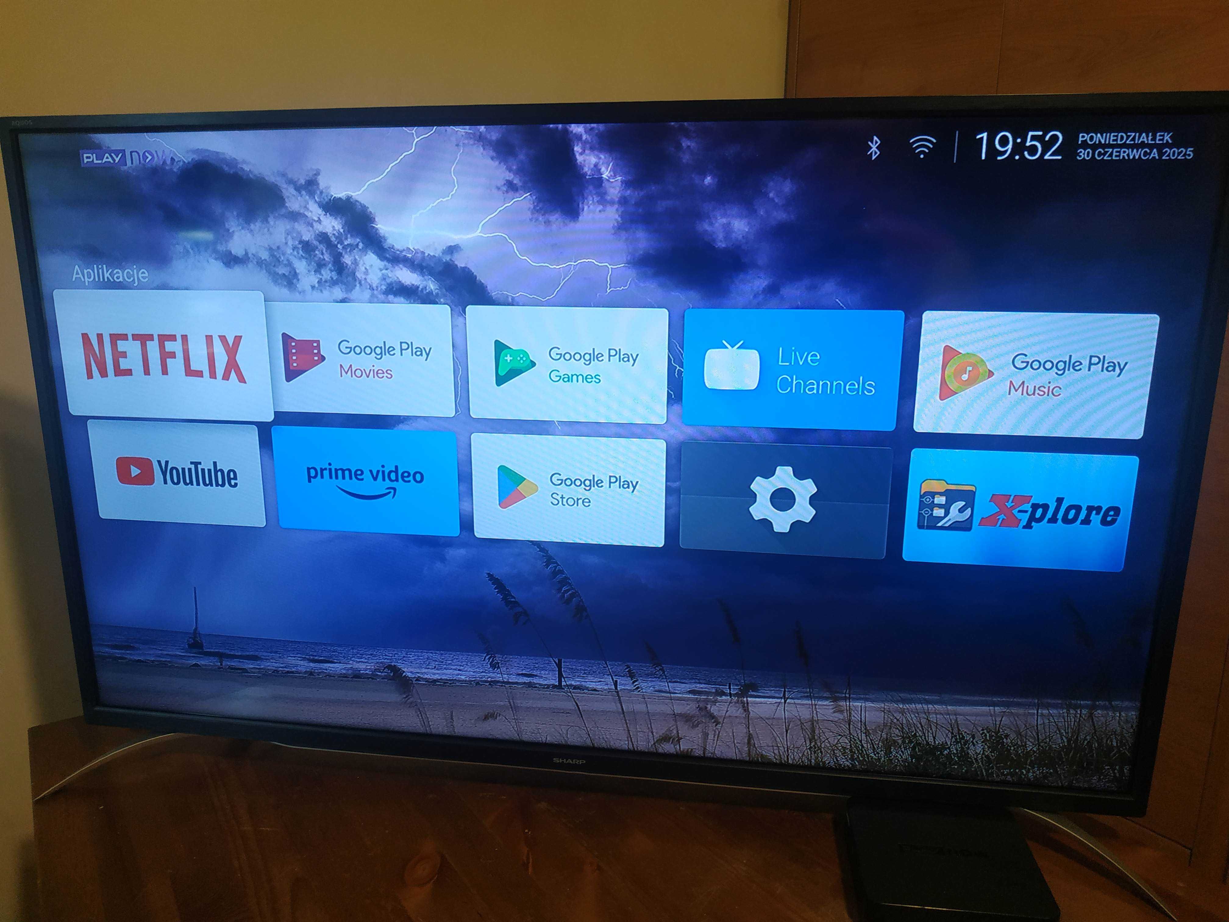 Tv 40" Sharp + Smart TV dekoder WIFI Android YouTube Netflix