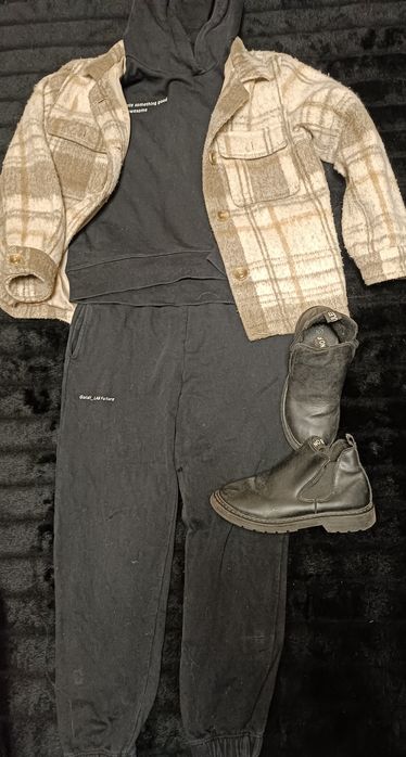 Пакет речей, сорочка тепла, костюм та челсі