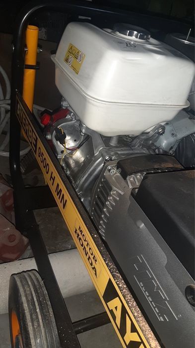 Однофазный генератор 6-7кВт/230В Honda GX390