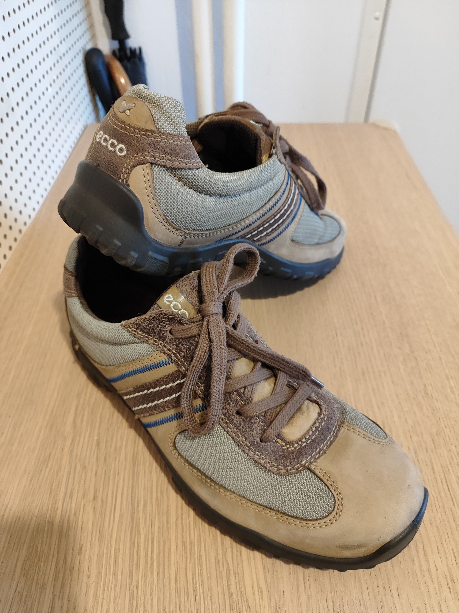ECCO buty 43 skóra naturalna