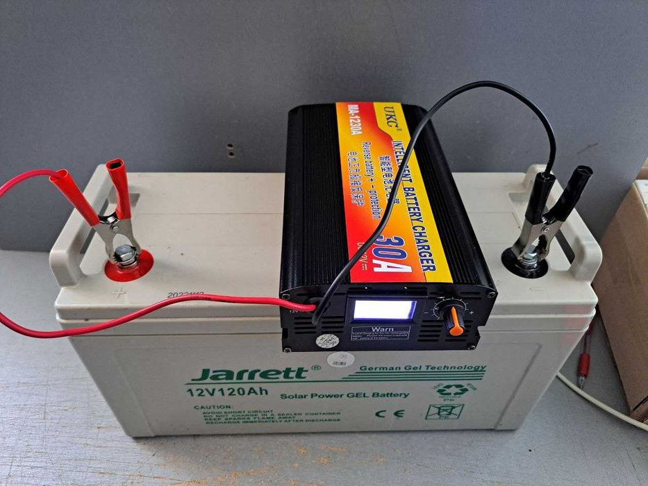 Автоматичний Зарядний пристрій 30А з регулюванням. Импульсное Зарядное