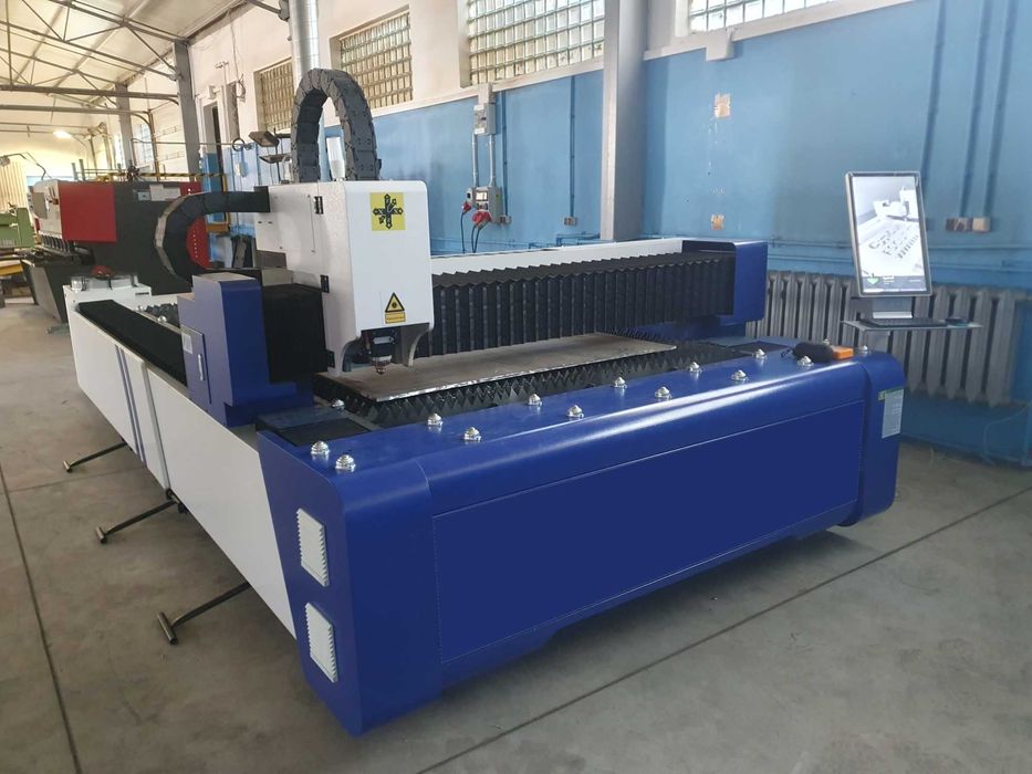 Laser 3 kW, 1500x3000mm. Wycinarka laserowa CNC