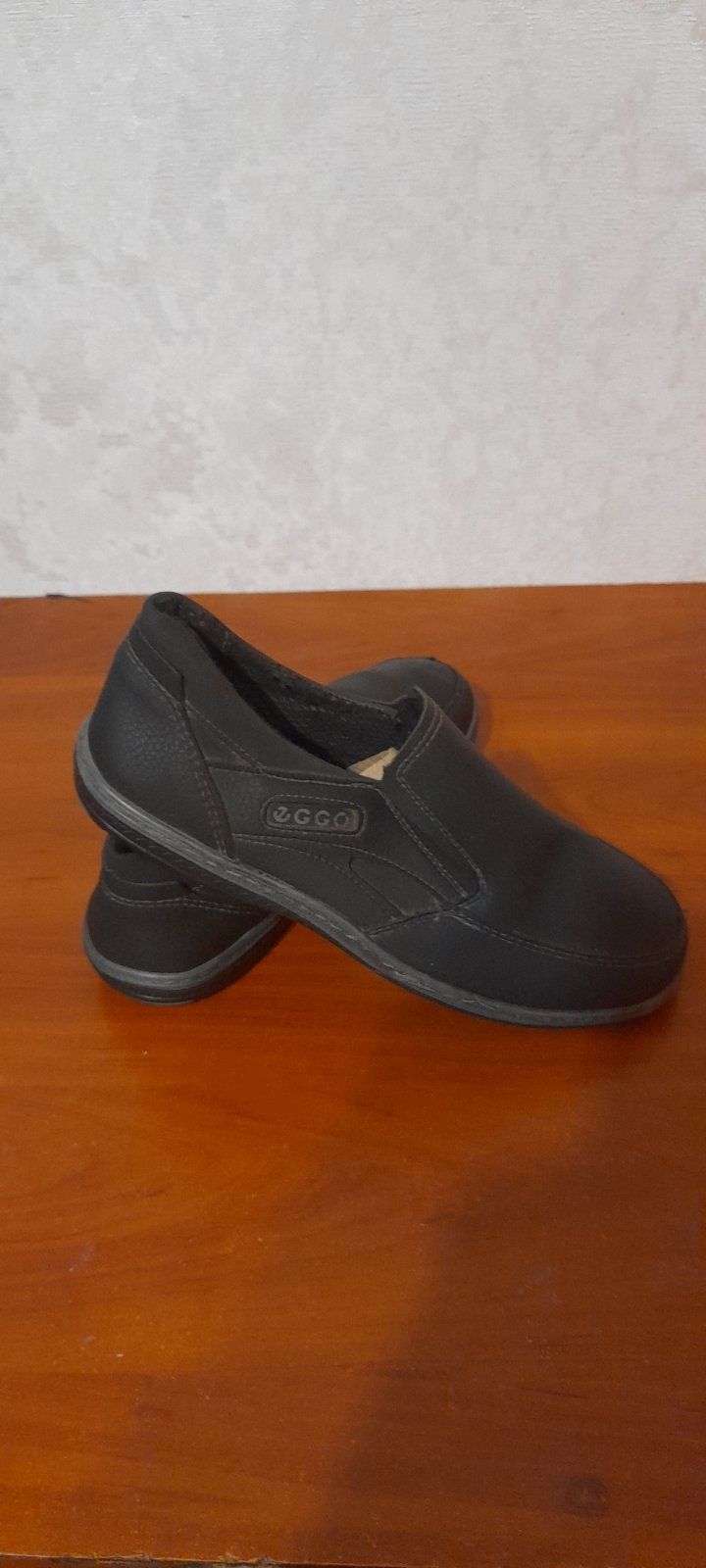Продам нові чоловічі туфлі виробництва львівської фабрики .Roksol