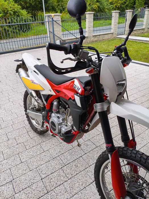 sprzedam SWM RS300R