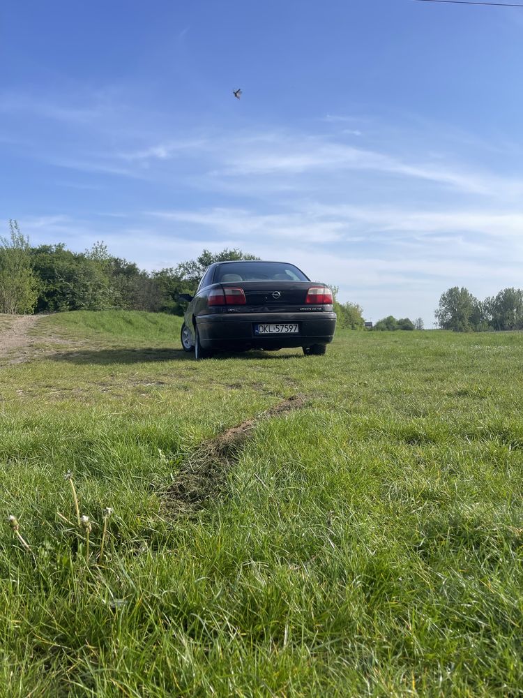 Opel Omega 2.5 Diesel