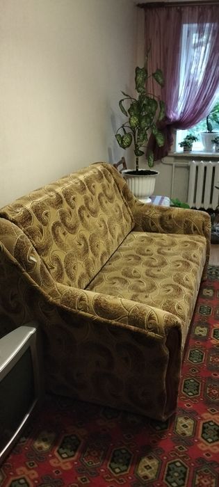 Диван розкладний доставка тільки самовивіз.