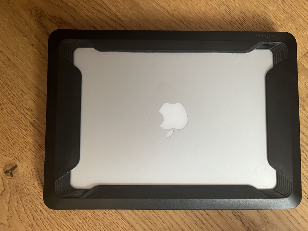 MacBook Air w świetnym stanie