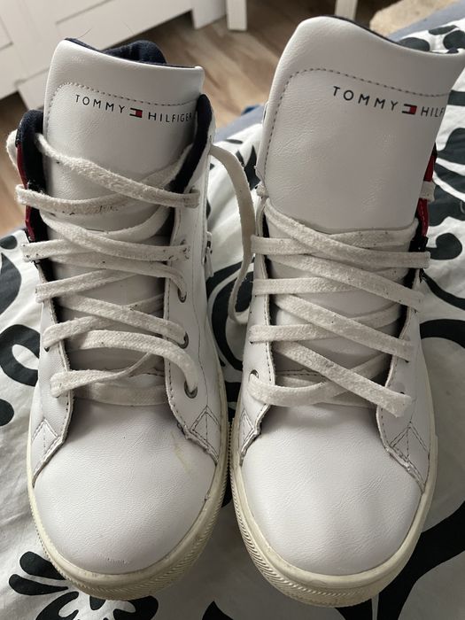 Sneakersy TOMMY HILFIGER - HIgh Top Lace-Up Sneaker White 36