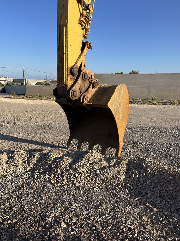 Komatsu Giratoria