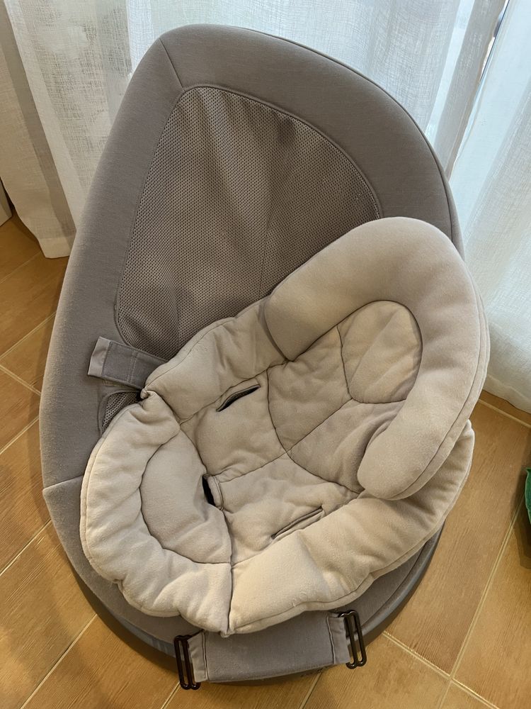 Espreguiçadeira Nuna leaf grow, oferta de arco com bonecos