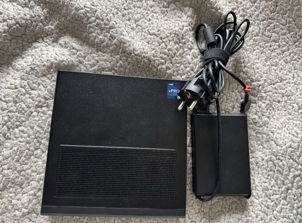 Lenovo ThinkCentre m90q, 15 Gen3-12500 mini pc