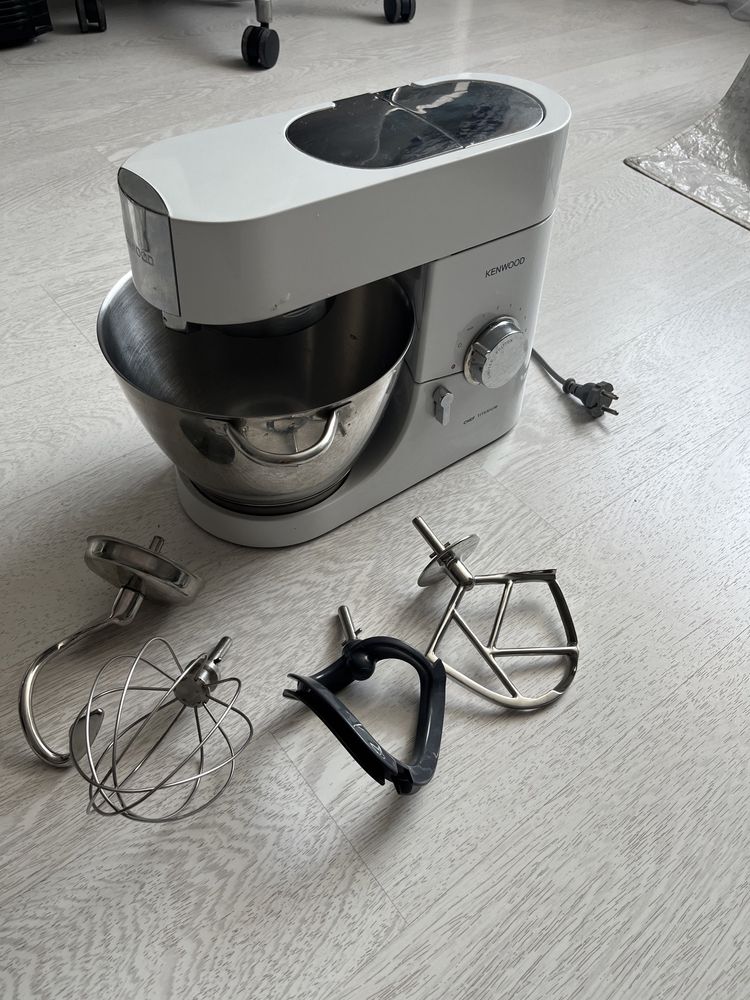 Комбайн Kenwood Titanium KMC10+ Блендер.