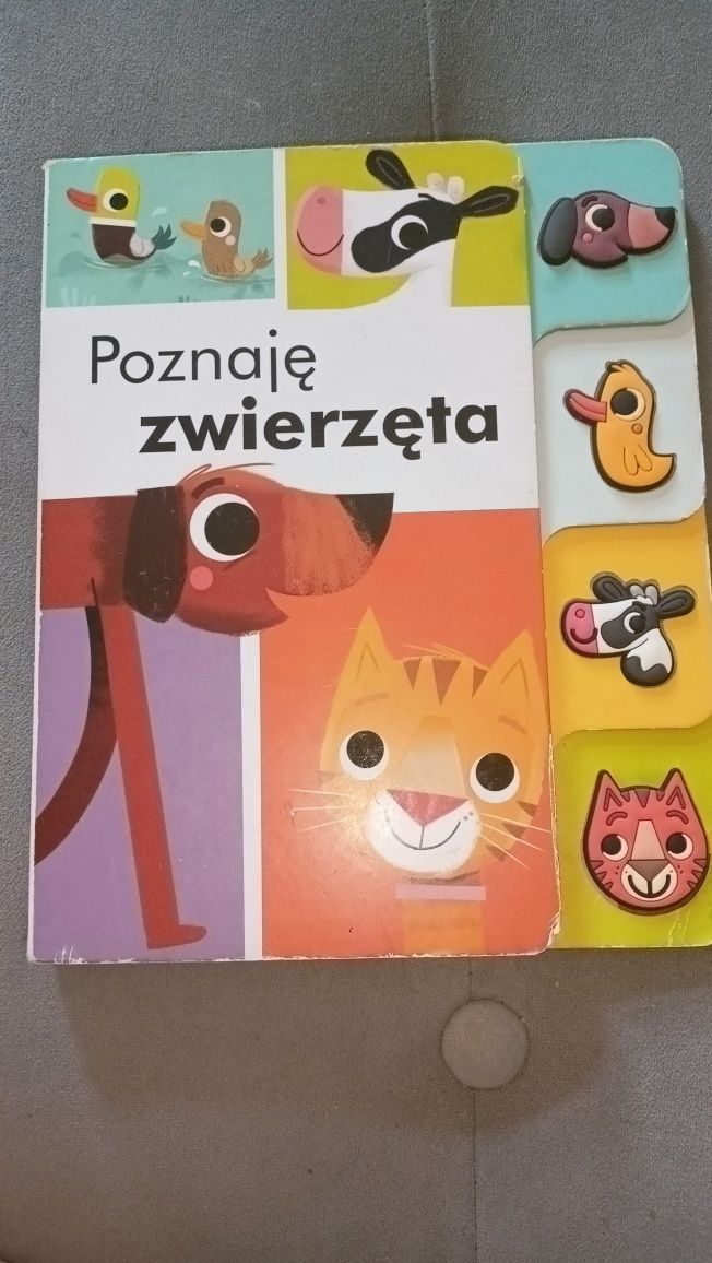 Książeczka dla dzieci poznaje zwierzęta