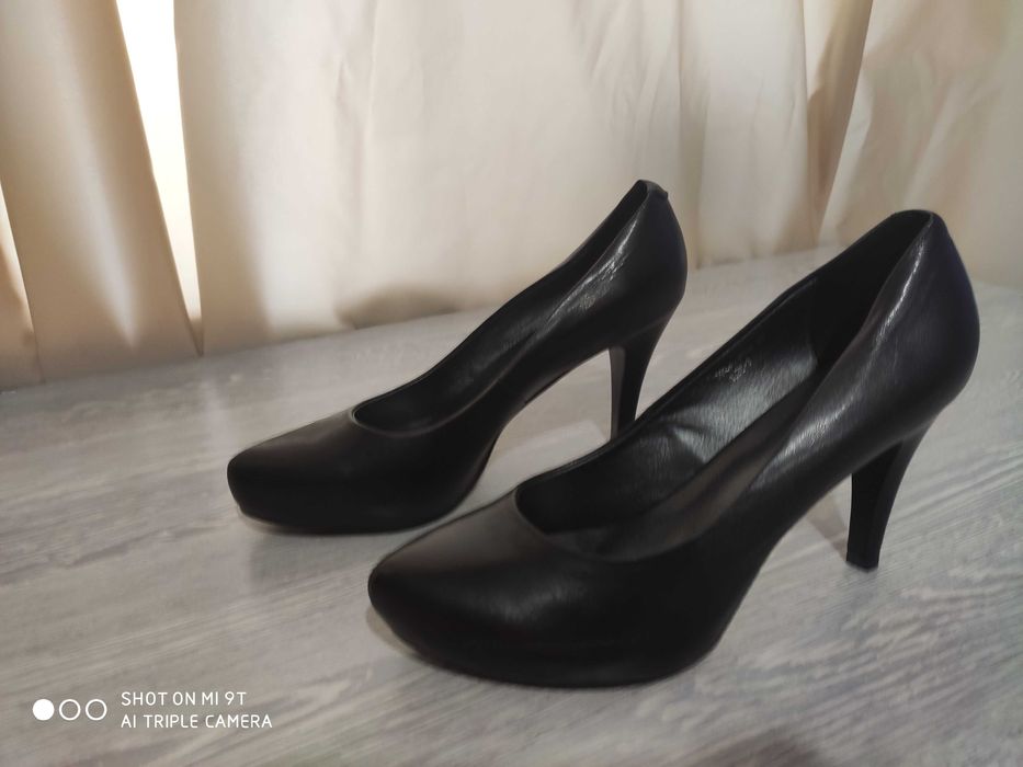Взуття жіноче, туфлі класичні