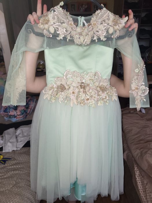 Продам дитячу сукню