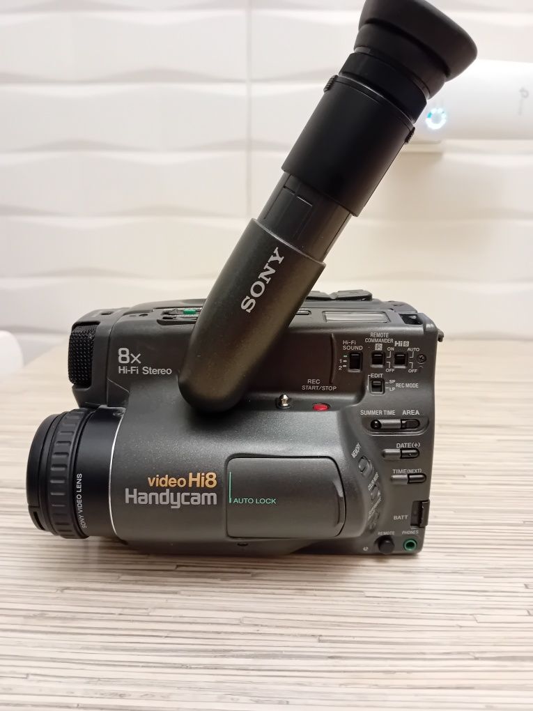 Kamera analogowa Sony Video Hi8 CCD-TR707E PAL