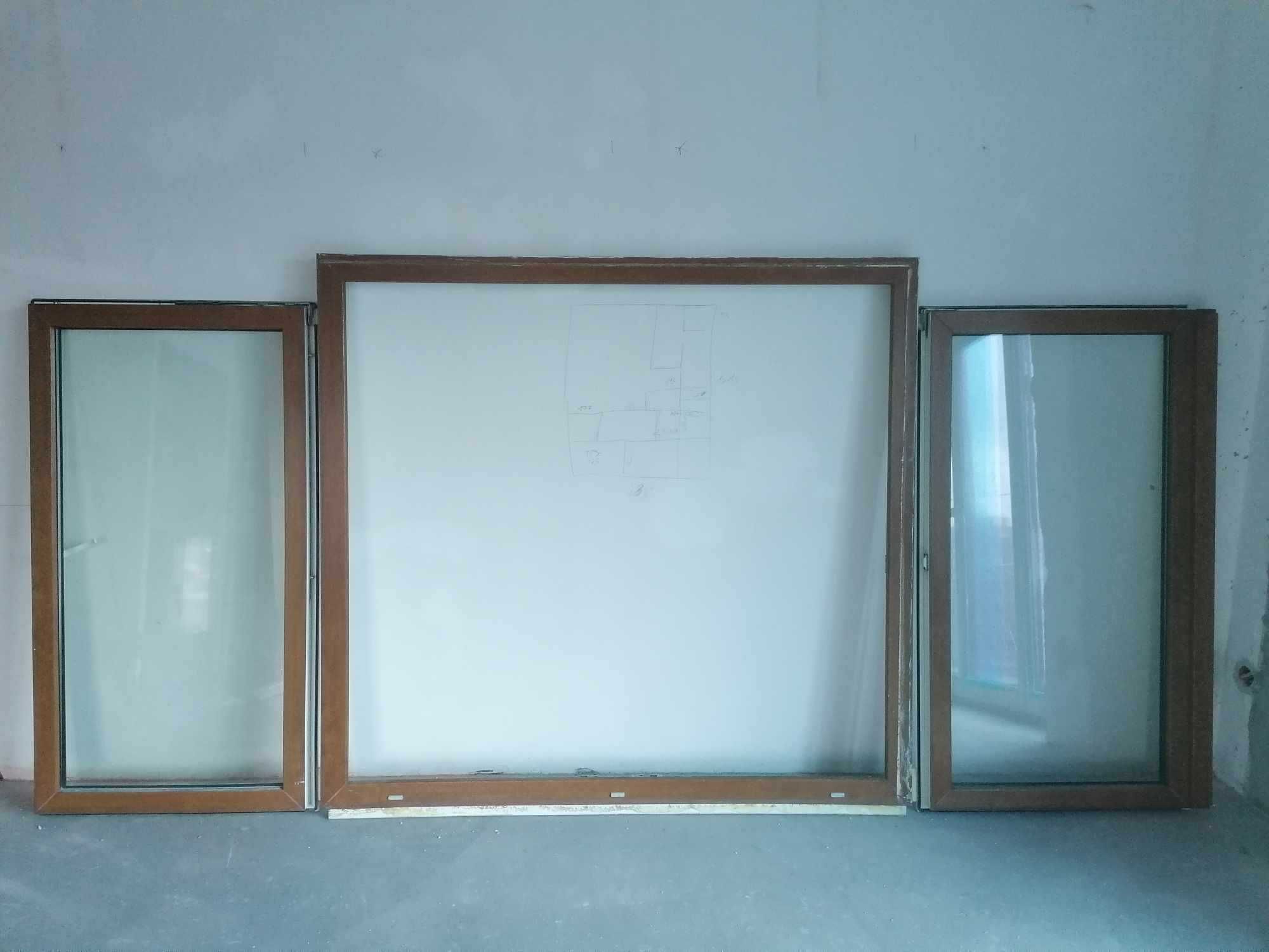 Okno plastikowe kolor złoty dąb, środek biały 146x136, dwuszybowe