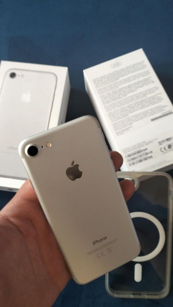 Iphone 7 32gb stan idealny