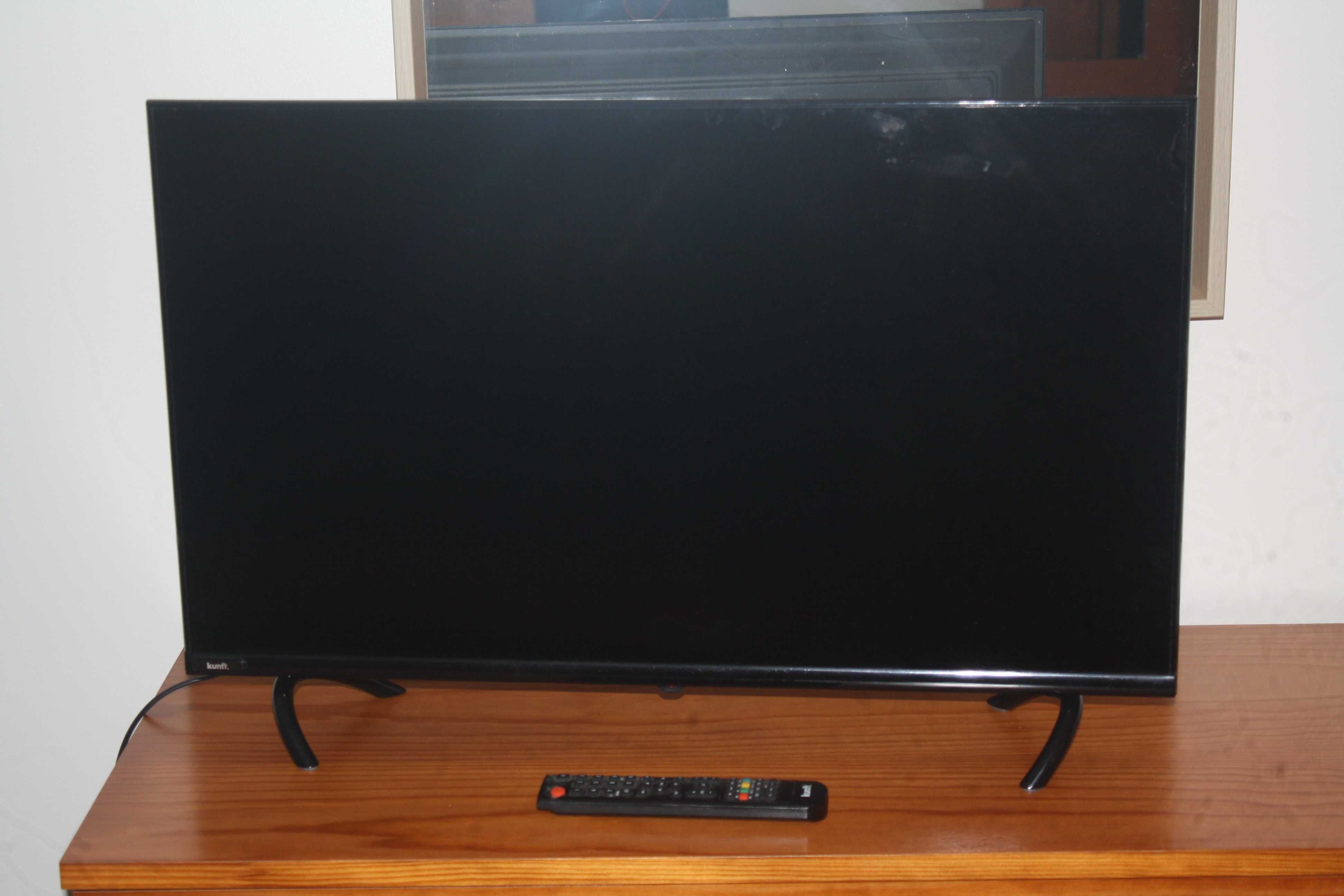 TV Kunft 32" HD - Modelo K8413H32H