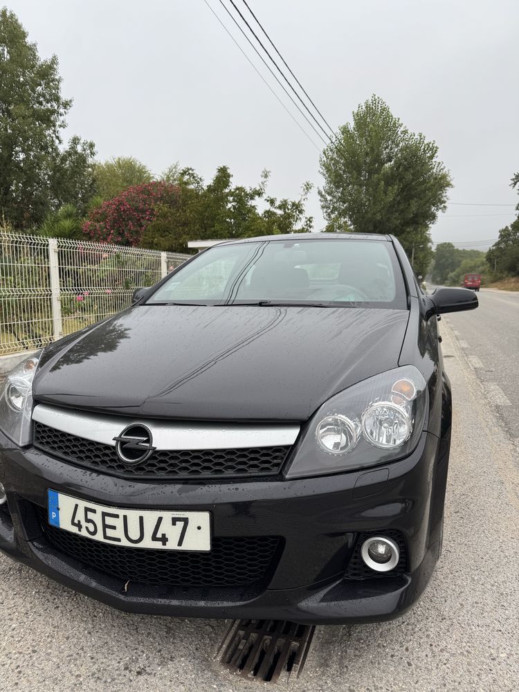 Opel Astra GTC Sport 1.7 OPC
