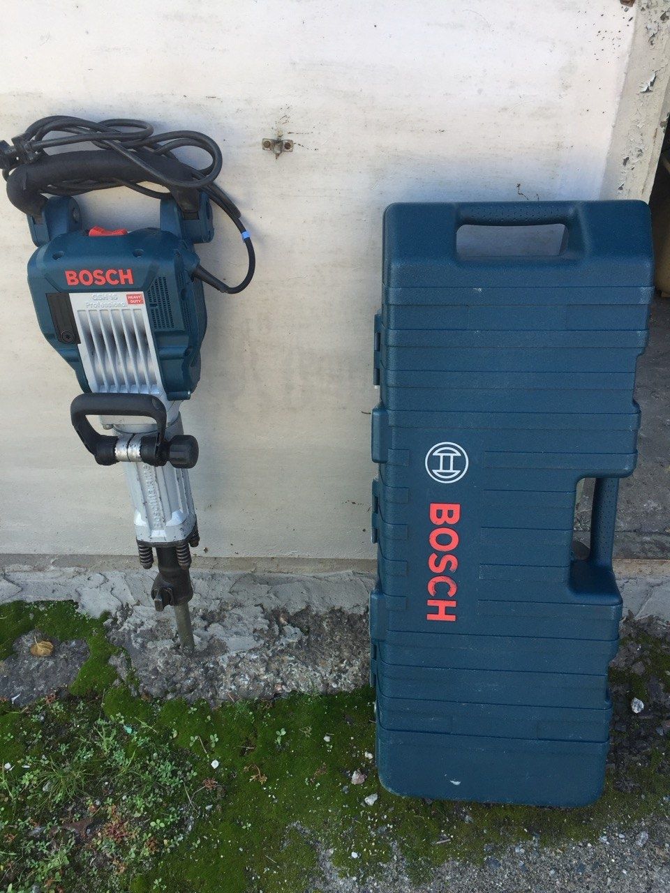 Відбійний молоток Bosch GSB 16-30.Оренда.